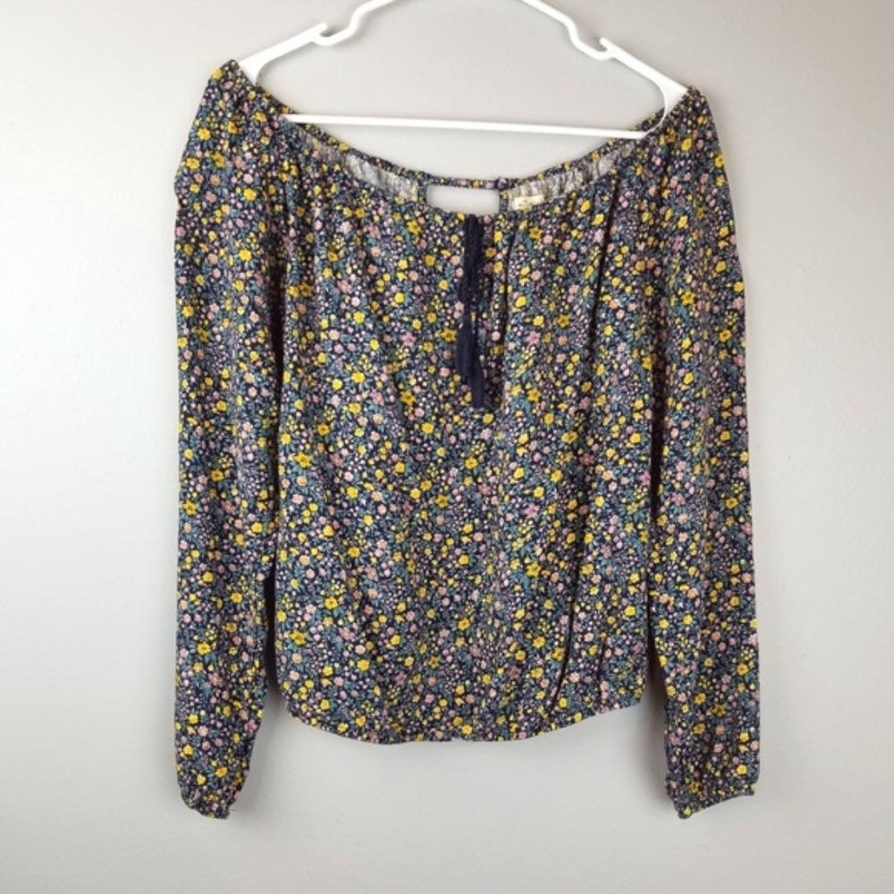 Hollister | Off The Shoulder Top Keyhole In Back